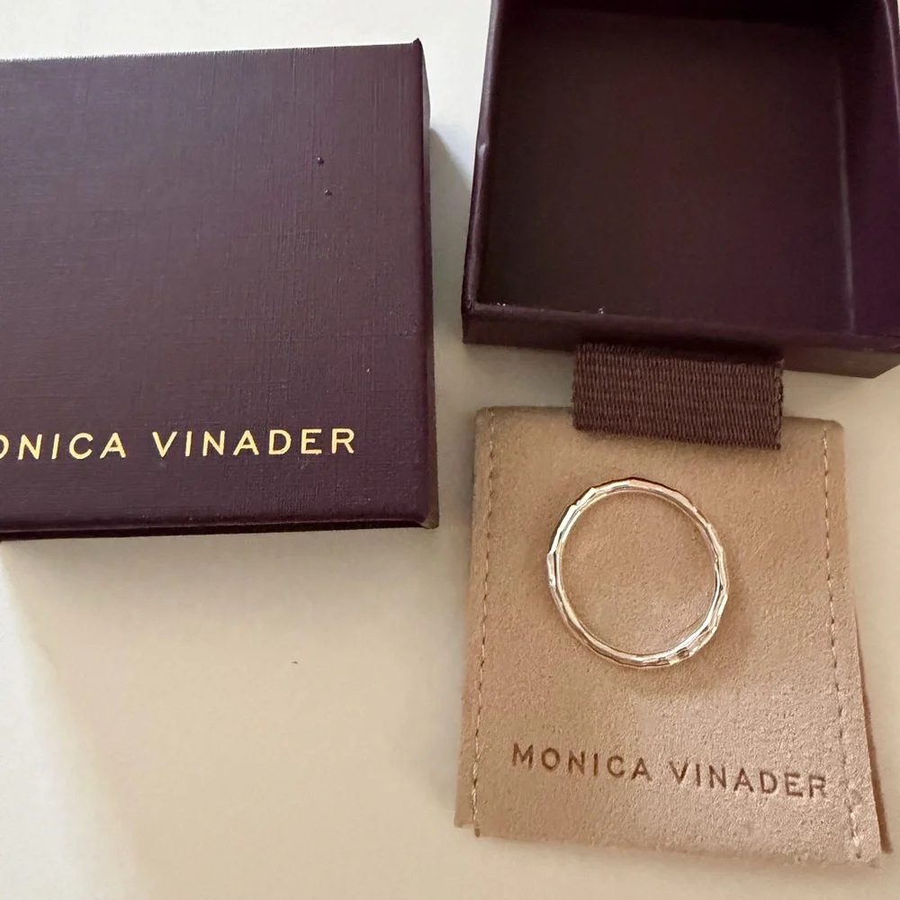 Monica Vinader sterling silver Siren Hammered Ring Size 8 (Q) NWT - Picture 3 of 5